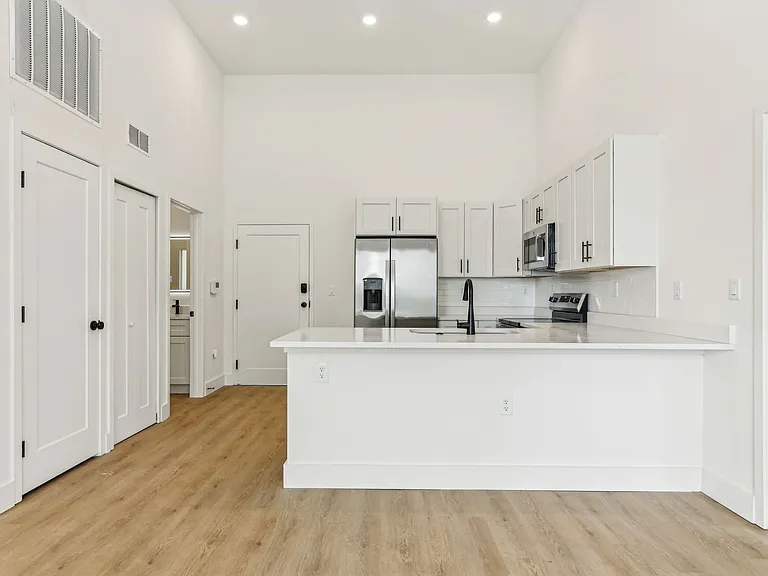 The Milk Stacks: Boutique Luxury Living in Downtown Orlando's Milk District — Photo 80
