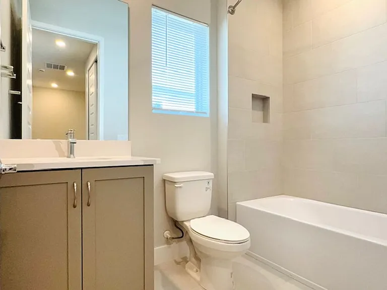 7825 Spectrum Dr — Photo 27