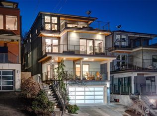 2621 Warren Ave N, Seattle, WA