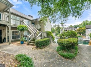 610 Mill Pond Dr SE, Smyrna, GA