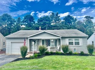 170 Castleton Dr, Toms River, NJ