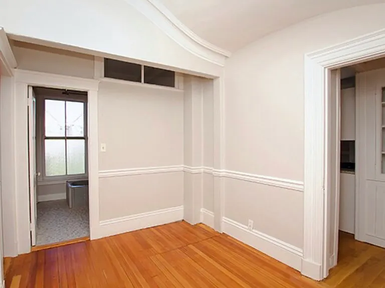 277 Lafayette St #1 — Photo 4