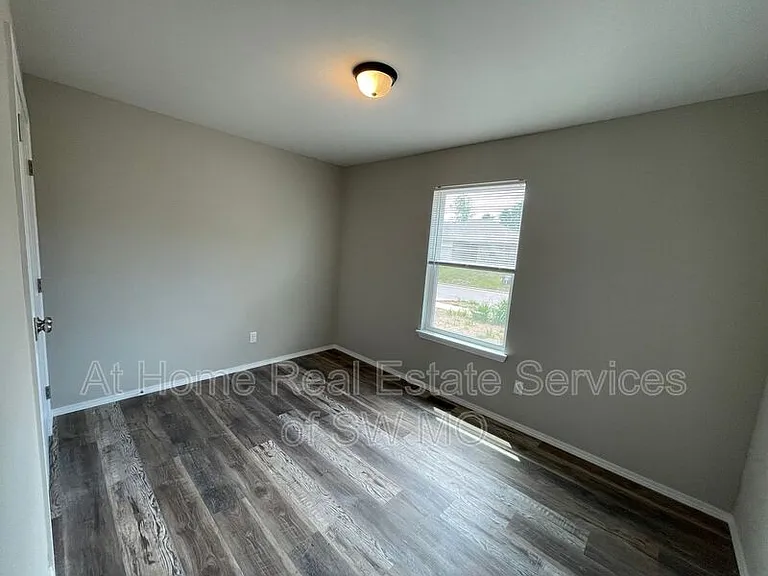 3897 W Linwood St — Photo 7