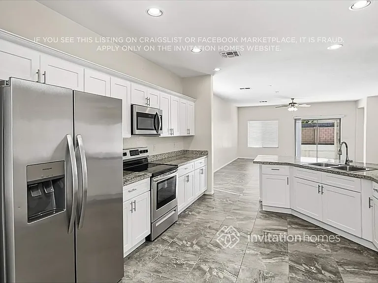 10821 W Madison St — Photo 9