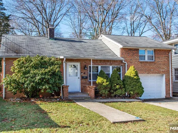 6 Adams St, Wanaque, NJ 07420