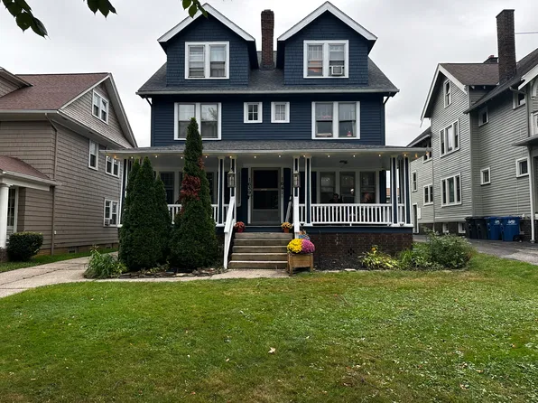 1639 Waterbury Rd #1, Lakewood, OH 44107