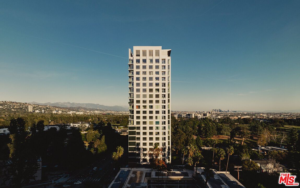 1200 Club View Dr #14S