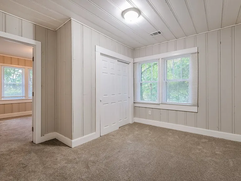 731 Parker St — Photo 12
