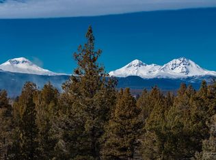 19155 Pinehurst Rd, Bend, OR 97703