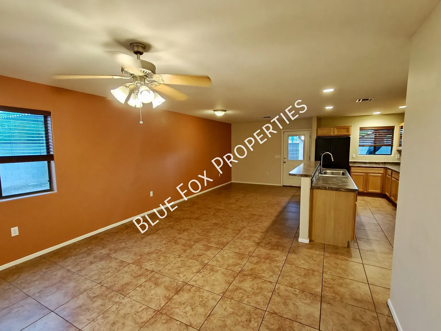237 E Waverly Street — Photo 3