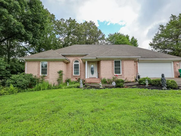 245 Valiant Dr, Paducah, KY 42001