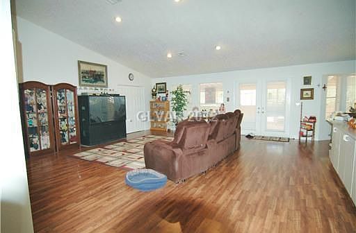 1st image of 4390 Raven Ave