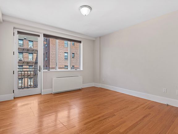 5th image of 116-11 Curzon Rd #6C
