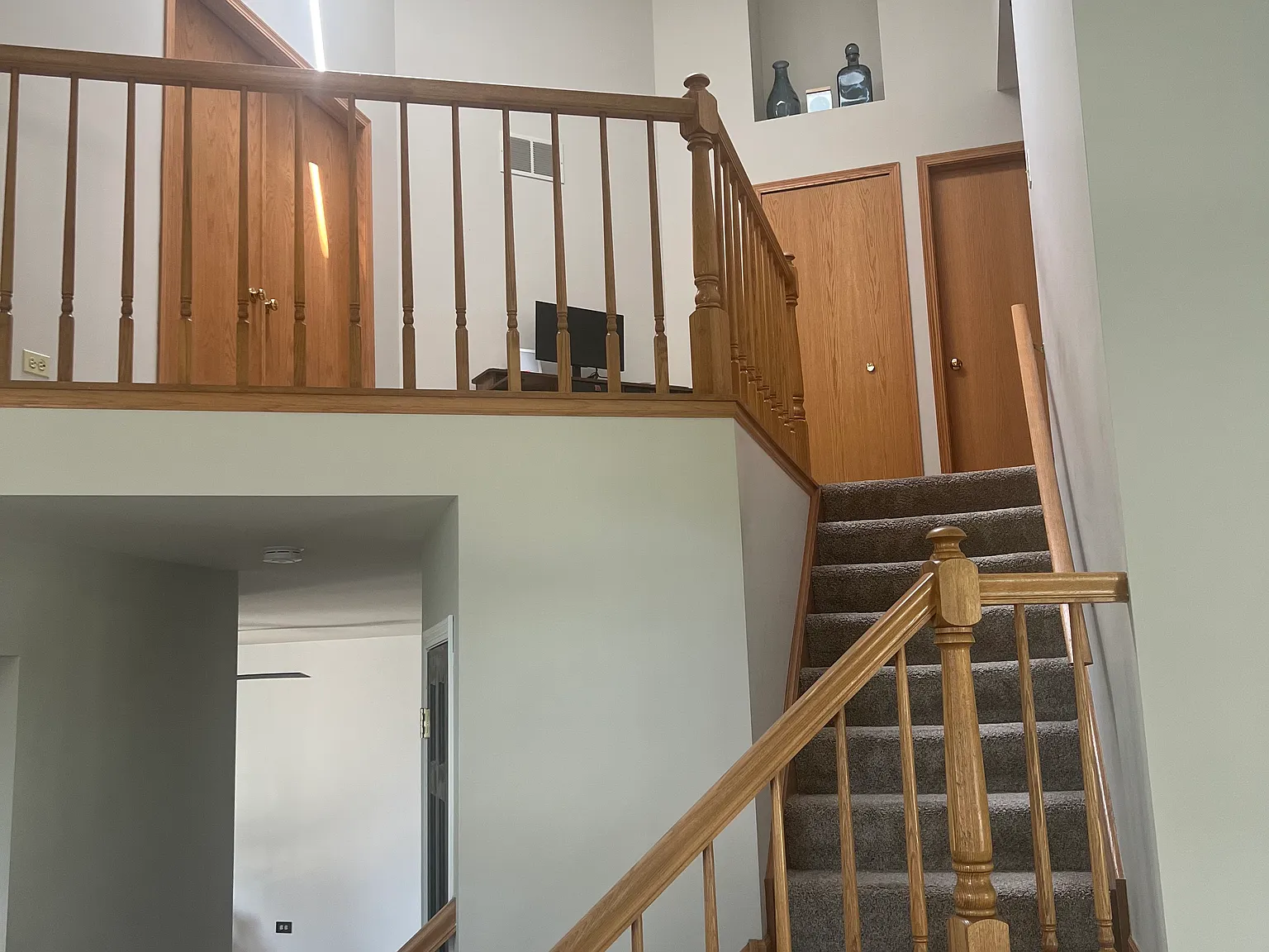 3 bed, 2.5 bath, 2181 sqft, $3,750 — Photo 3
