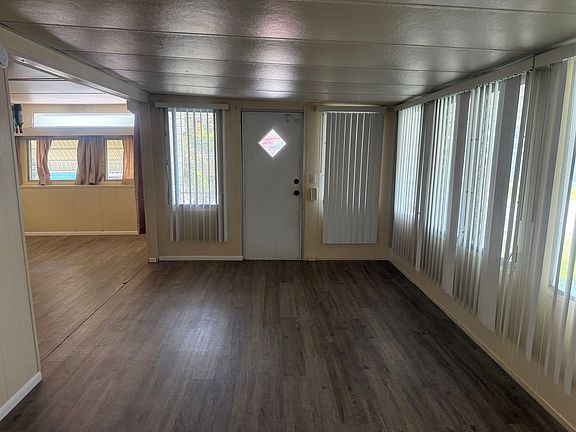 5th image of 707 50th Ave W