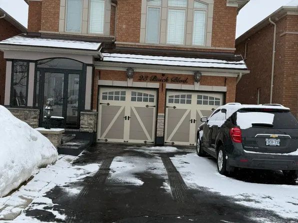 23 Buick Blvd, Brampton, ON L7A 3B9