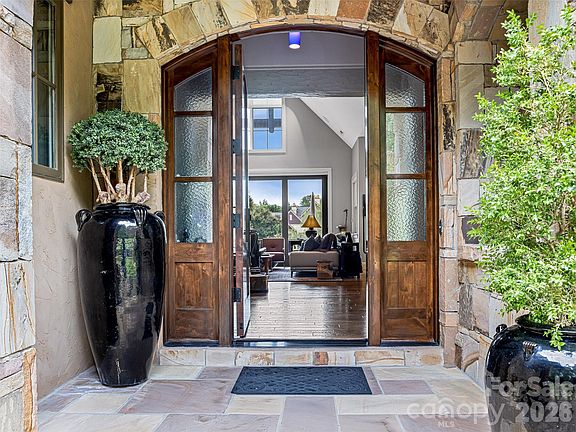 3rd image of 22 Foxbridge Way