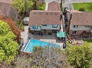 33 Parkside Dr, Brampton, ON L6Y 2H2
