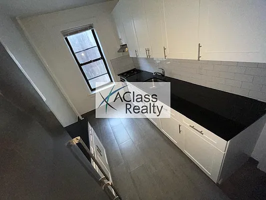 Rented by A Class Realty Corp | media 20