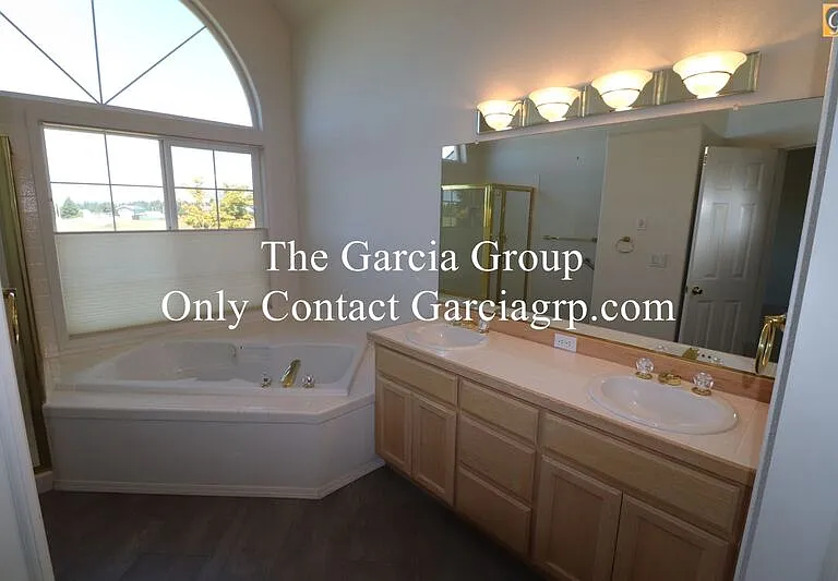 8955 SW Iowa Dr — Photo 39