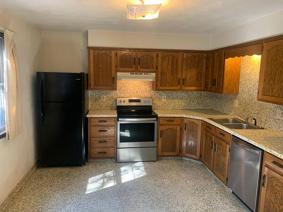 2nd image of 3705 Randall Dr #A