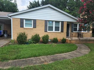 114 Ridgeway Dr, Greenville, SC 29607