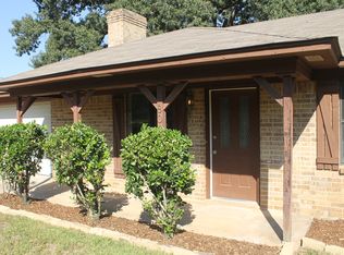 809 Christopher St, Whitehouse, TX 75791
