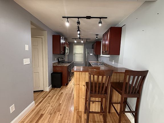 3rd image of 14 Green St
