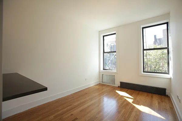 Rented by Manhattan Residential Inc. | media 17