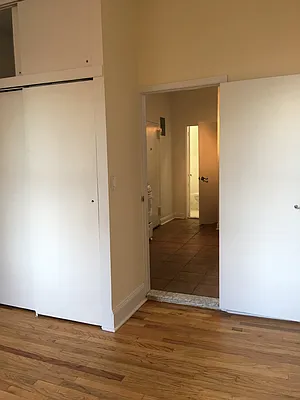 Rented by Waverly Realty Associates | media 26