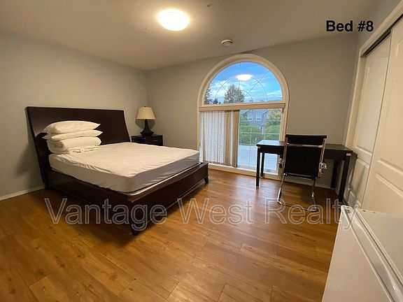 2nd image of 453 Morrison Ave #8