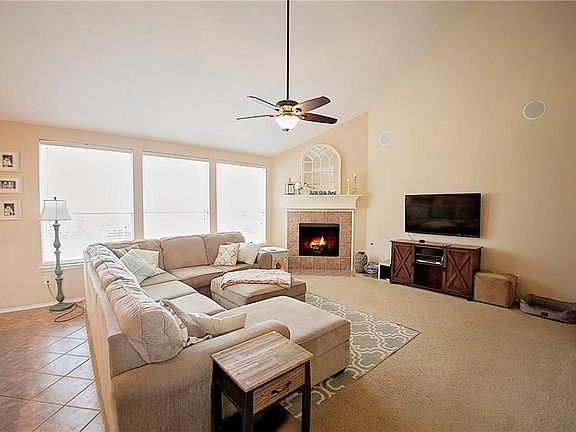5th image of 5541 Monthaven Dr