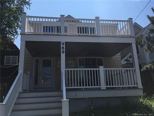 1st image of 989 Fairfield Beach Rd