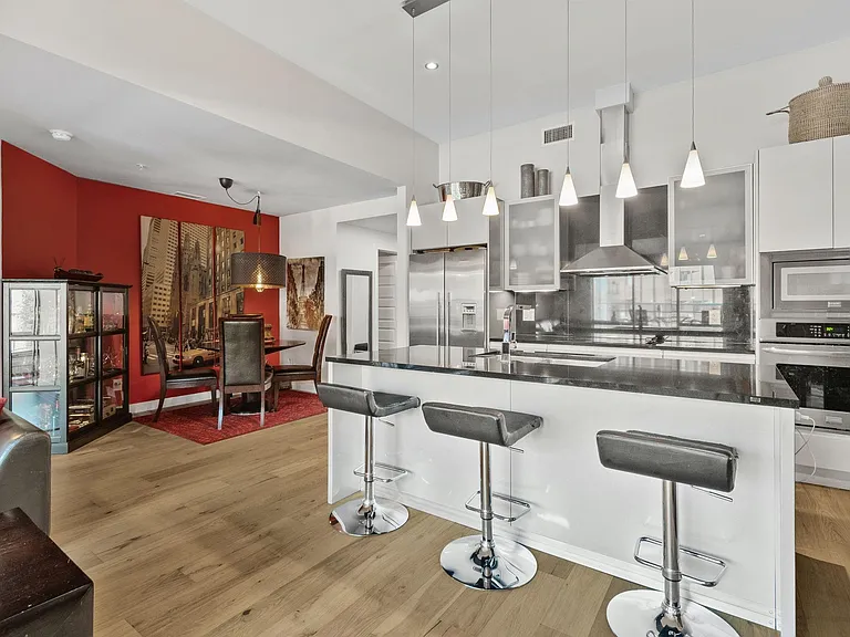 10388 105th St NW #201 — Photo 3