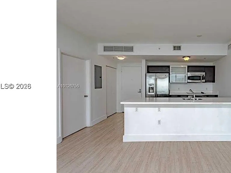 90 SW 3rd St #2609 — Photo 2