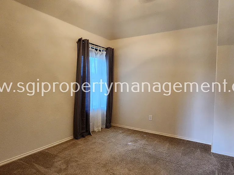 12032 Henderson Dr — Photo 26