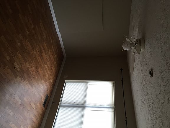 127 Bilbrey bedroom_03092016