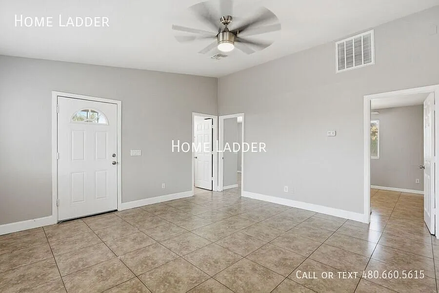 Move In Special - Updated 3-Bedroom Phoenix Duplex with Private Yard — Photo 2