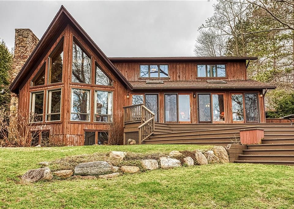 1st image of 4387 Lakeside Dr