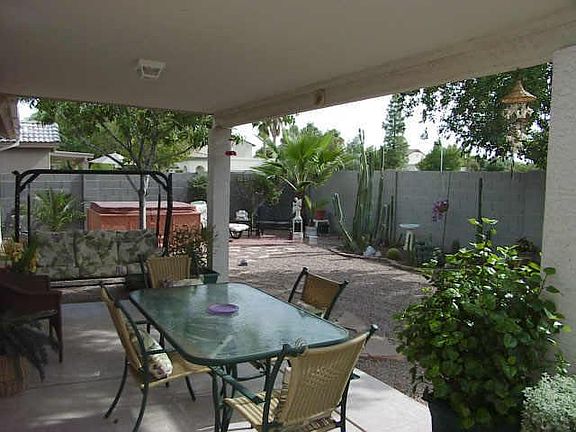 2nd image of 705 E Jasmine Street