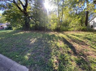 551 11th St NW, Paris, TX 75460