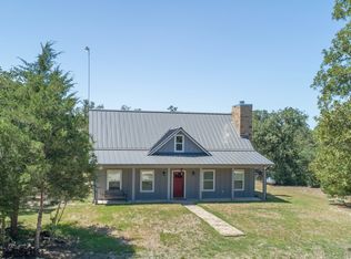 125 Santa Rita Blvd, Goliad, TX 77963