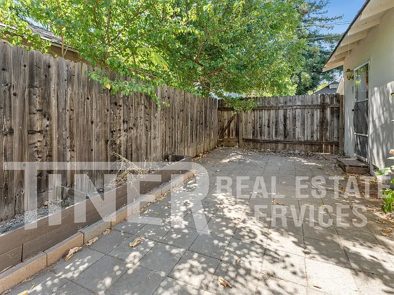 314 Los Vegas Ave — Photo 21