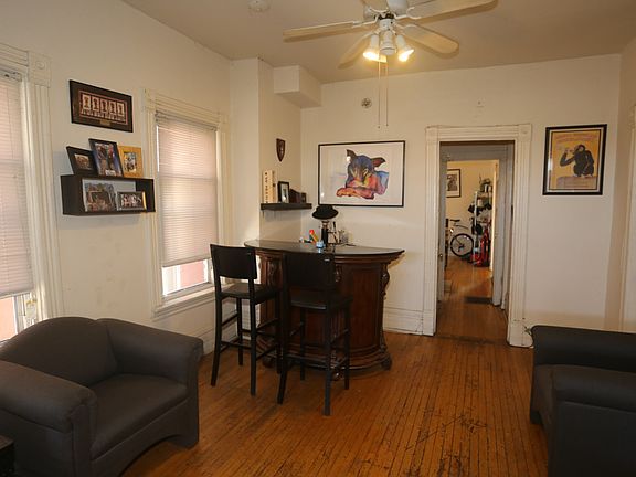 5th image of 3238 N Sheffield Ave #4