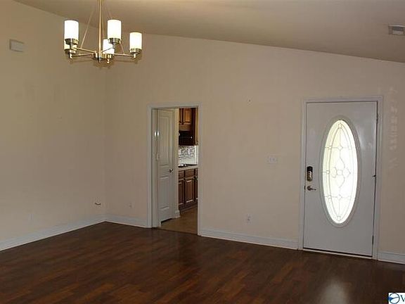 5th image of 2508 Marjorie Ln SW