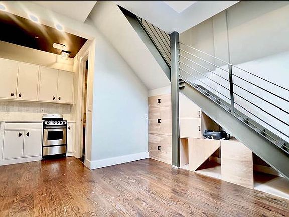 2nd image of 483 Washington Ave APT 4B