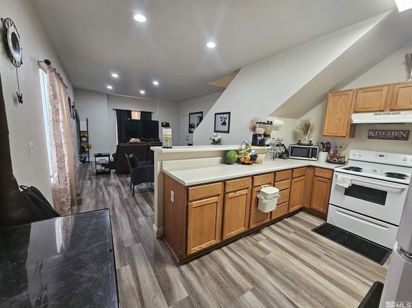 reno-nevada-449131644 picture