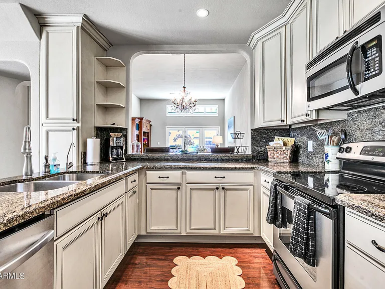 8889 E Meadow Hill Dr — Photo 12