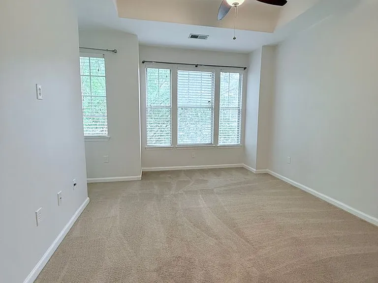 1055 Park Row N — Photo 11