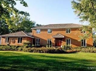 732 Edinburgh Ct, Inverness, IL 60010